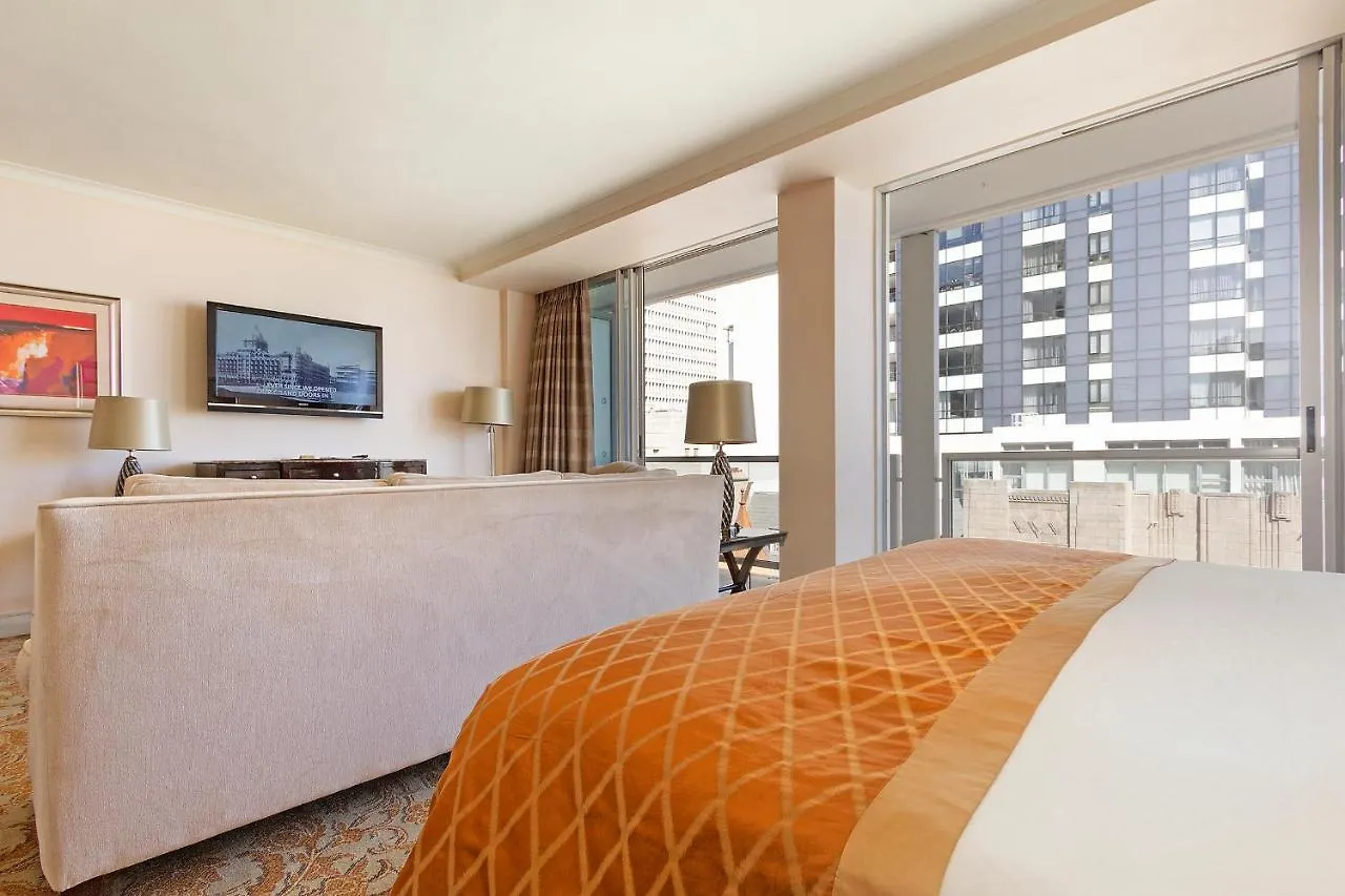 Taj Hotel Cape Town - Luxury 5 Star Suites - Very Spacious With Kitchenette, Lions Head Views 0*,